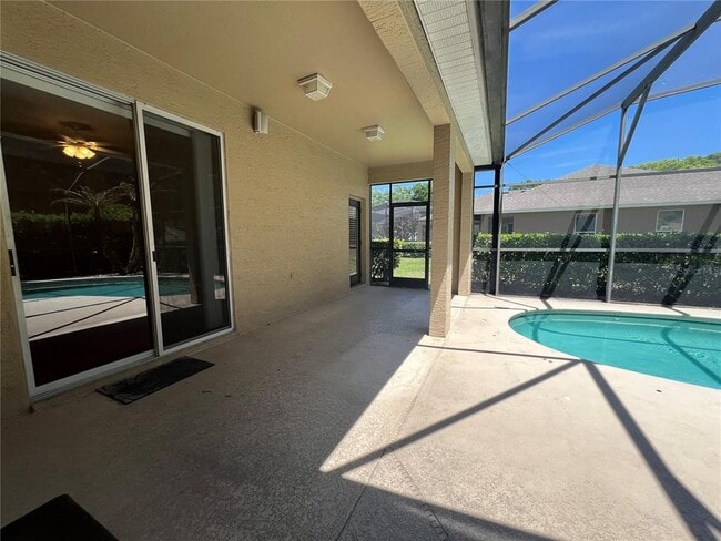 Building Photo - 1590 Cherry Lake Way