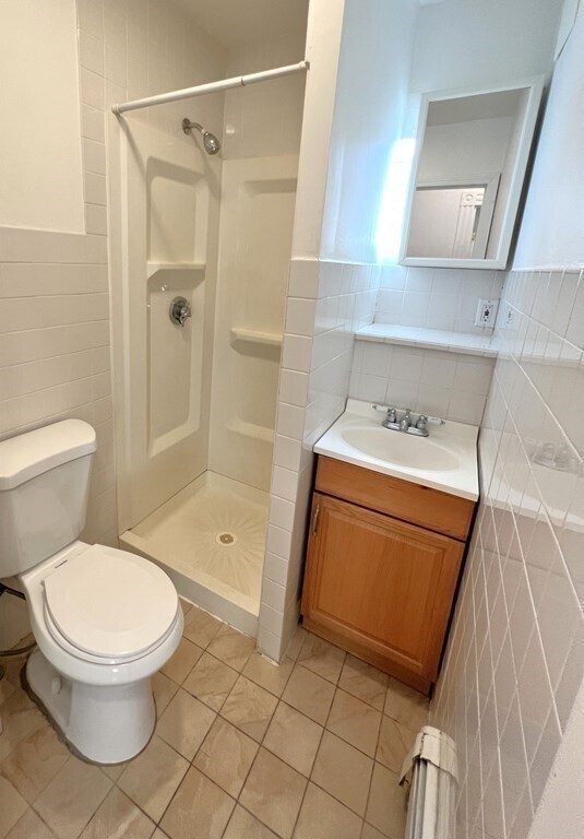 Building Photo - 29 Marney St