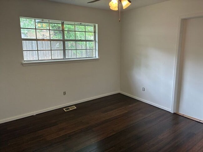 Building Photo - Spacious 4 Bed / 2 Bath Home for Rent in Norman