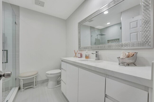 Building Photo - 23443 Mirabella Cir