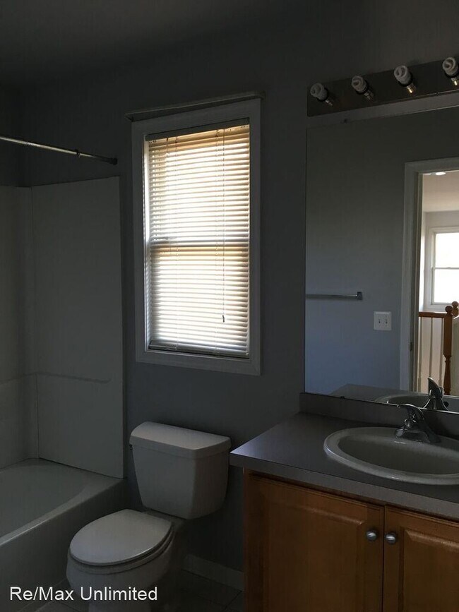 Building Photo - 3 br, 2.5 bath House - 13 Old Forge Drive