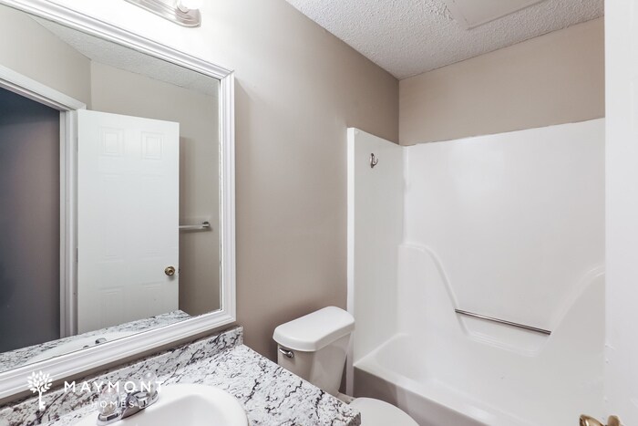 Building Photo - 368 Lakeridge Ct