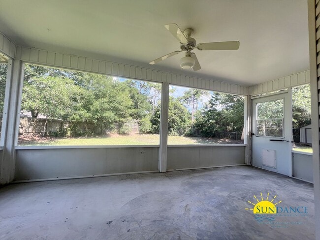 Building Photo - Charming 4 Bedroom Home in Mary Esther!