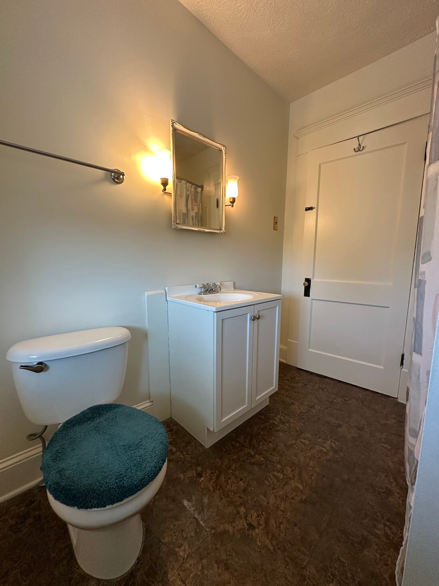 Bath - 21 N Braddock St