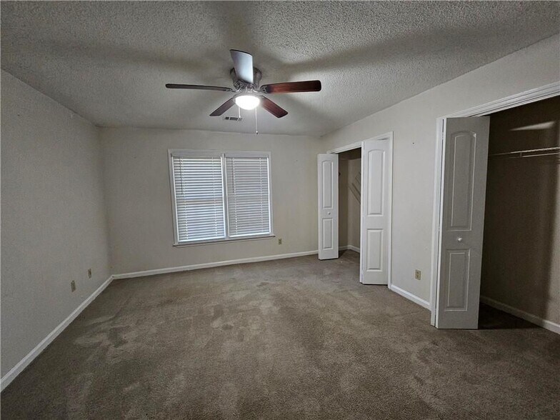 Building Photo - 4813 Hairston Pl