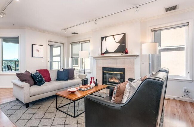 Building Photo - 2 bedroom in Seattle WA 98102