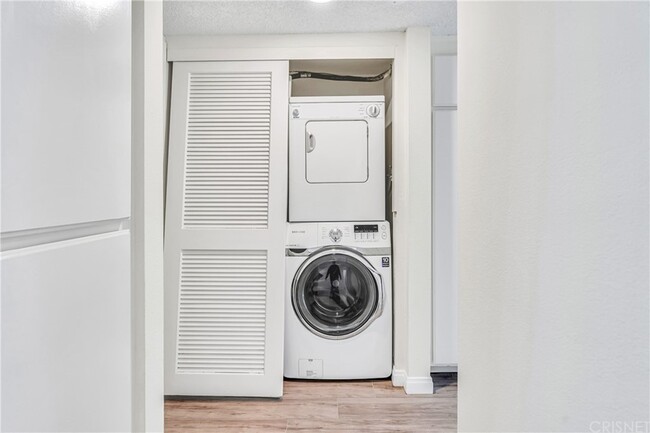 In Unit Full Size Washer & Dryer - 7800 Topanga Canyon Blvd