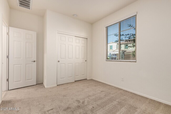 Building Photo - 7046 N 84th Dr