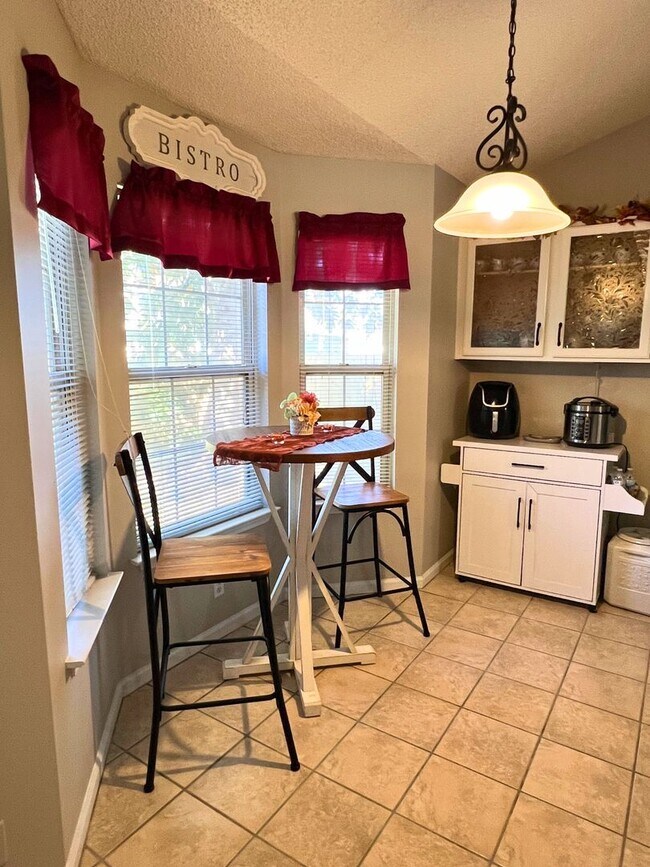 Building Photo - Charming 3-Bedroom, 2-Bath Home with Large...