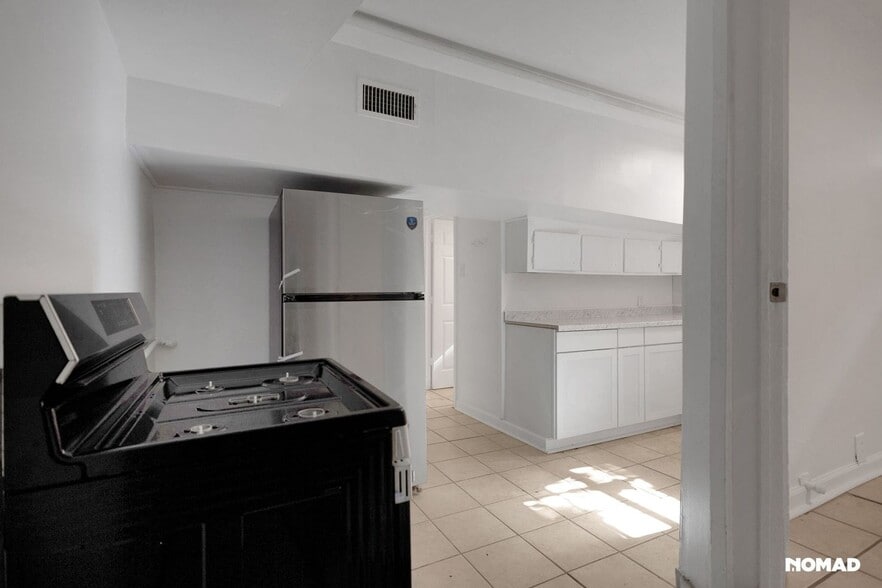 Building Photo - 509 Lorenz Blvd