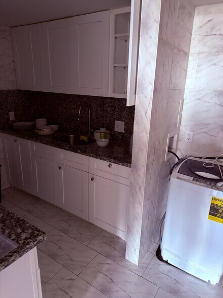 Building Photo - 7510 Hornwood Dr