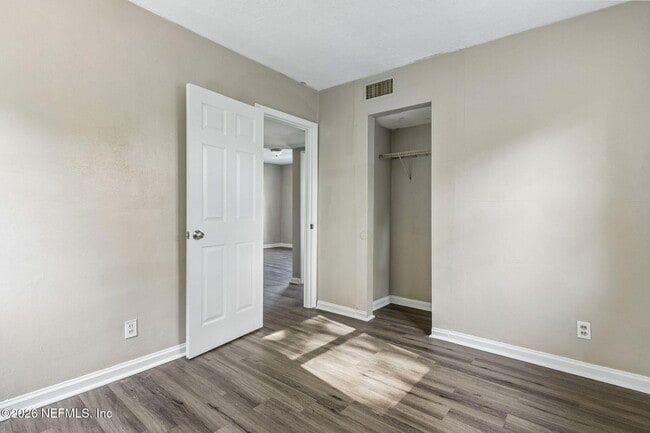 Building Photo - 1104 W 29th St