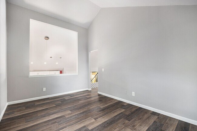 Building Photo - Beautifully Finished Detached Patio Home
