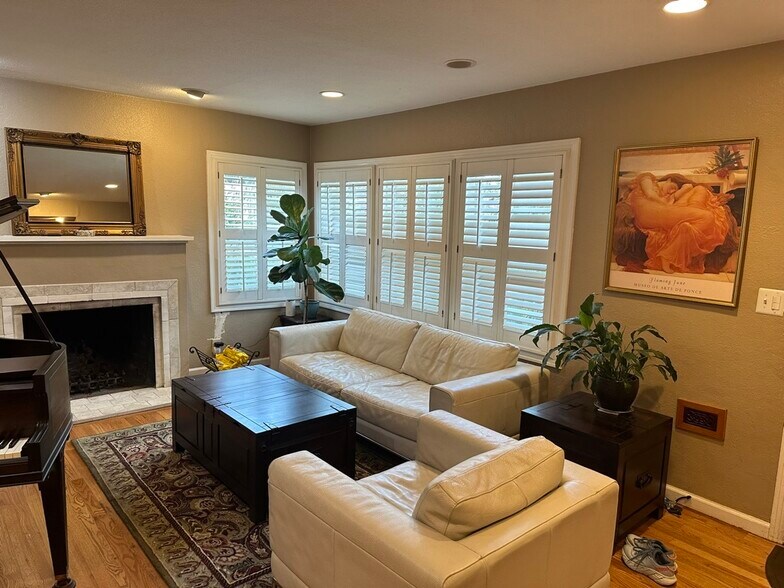 Living views Tahoe Park - 5966 11th Ave