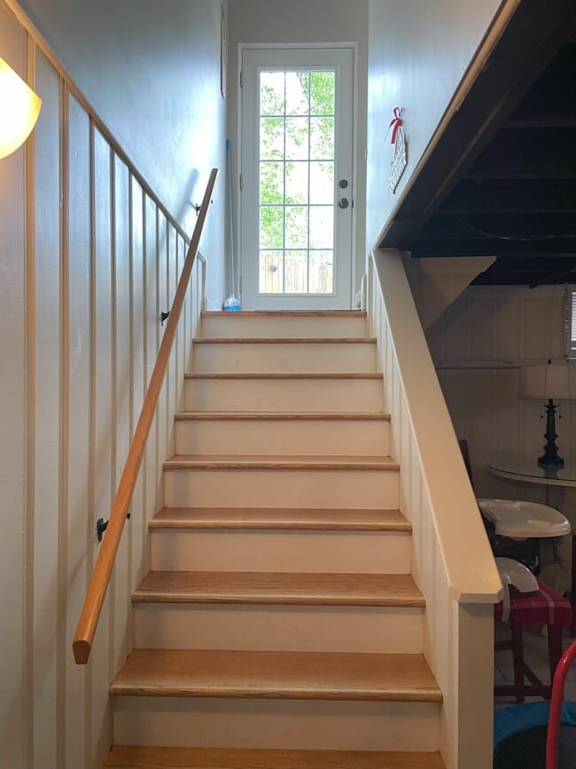 Building Photo - 2900 Oak Ave