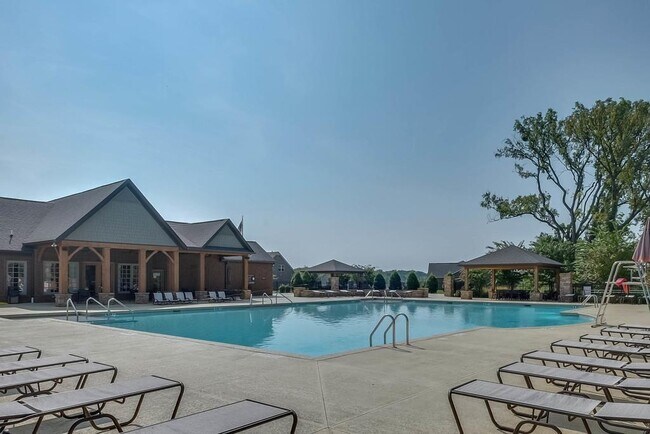Building Photo - 1431 Riverbrook Dr