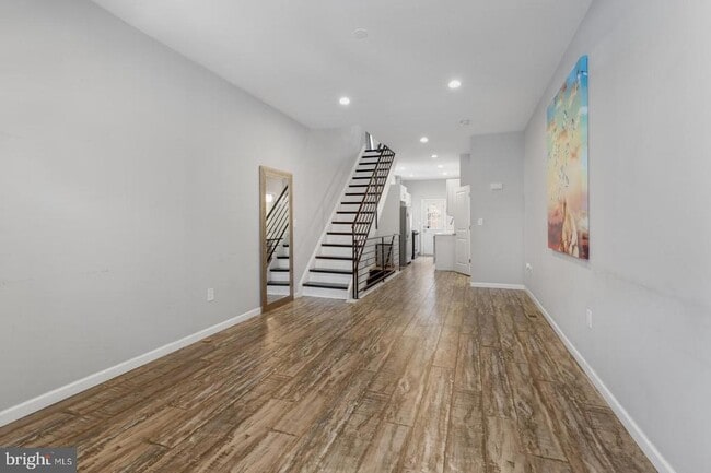 Building Photo - 2208 S 5th St