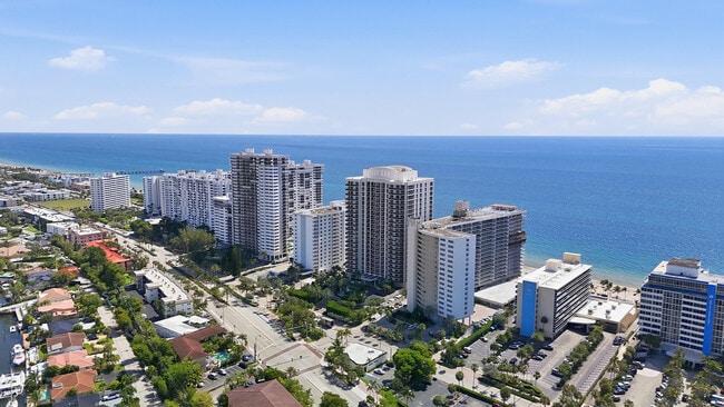 Building Photo - 4100 Galt Ocean Dr