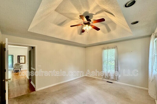 Building Photo - 200 Turkey Pine Ct