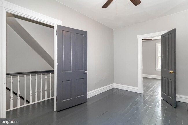 Building Photo - 549 Spruce St