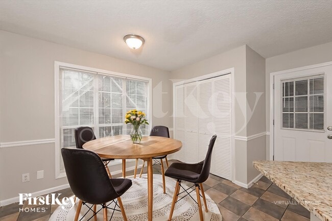 Building Photo - 412 Nicole Ct