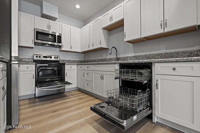 Building Photo - 1257 White Spar Rd