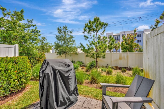 Building Photo - 345 SE Sea Hunt Way