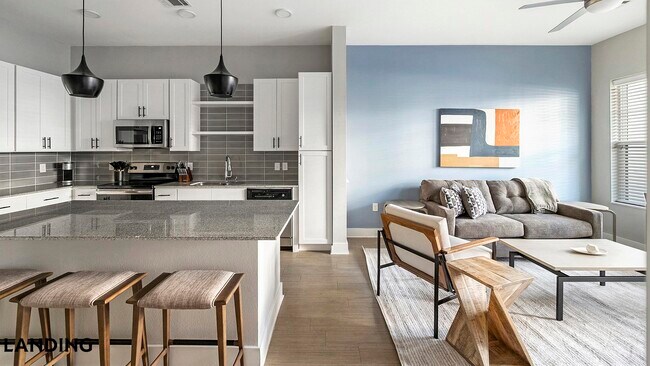 Building Photo - 15401 Chenal Pkwy