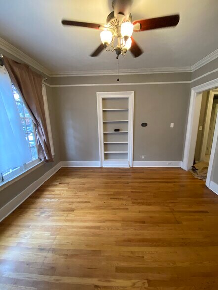 Living Rm Newer Nest Heat - 366 Hudson Ave