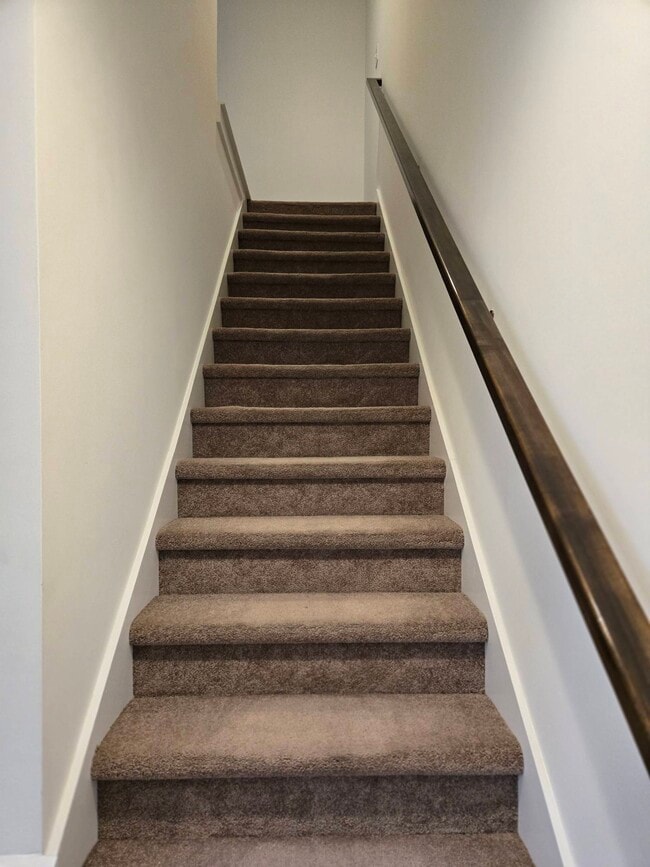 Building Photo - 1876 McQuat Pl