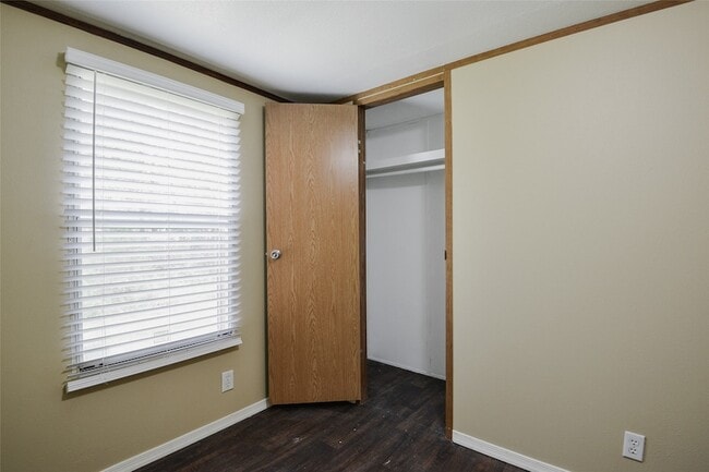 Building Photo - 132 Birchwood Dr