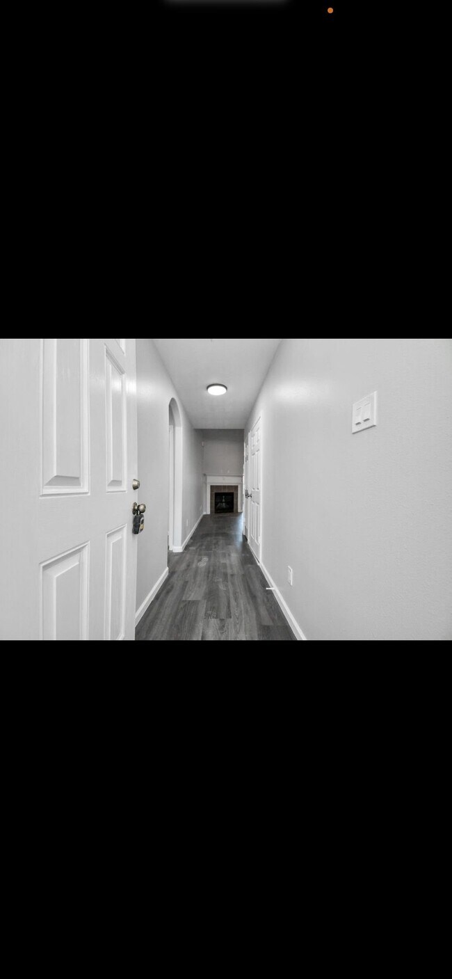 Building Photo - 21513 Ornella Cir