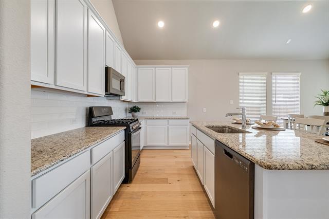 Building Photo - 5513 Deer Run Dr