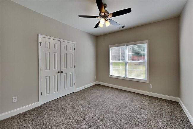 Building Photo - 3761 Carmen Ct SW