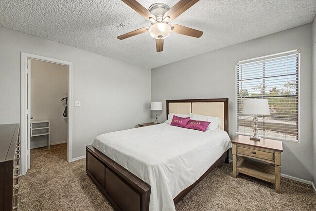 Building Photo - 6885 E Cochise Rd