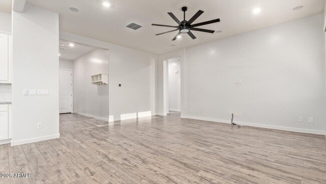Building Photo - 7234 S 28th Ln