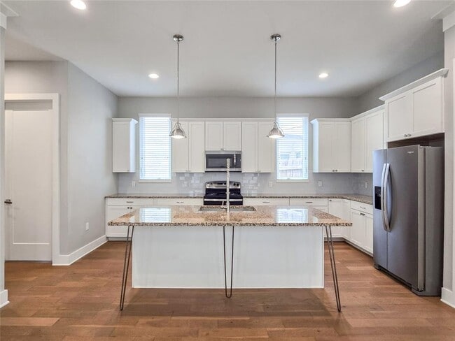 Building Photo - 8518 Fathom Cir