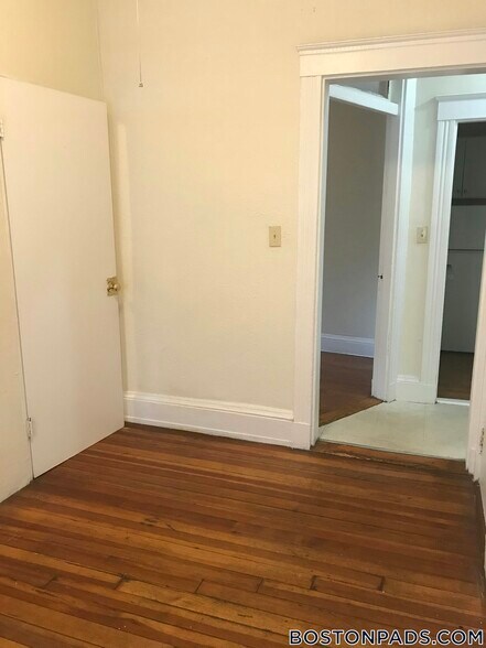 Building Photo - 128 Allston St