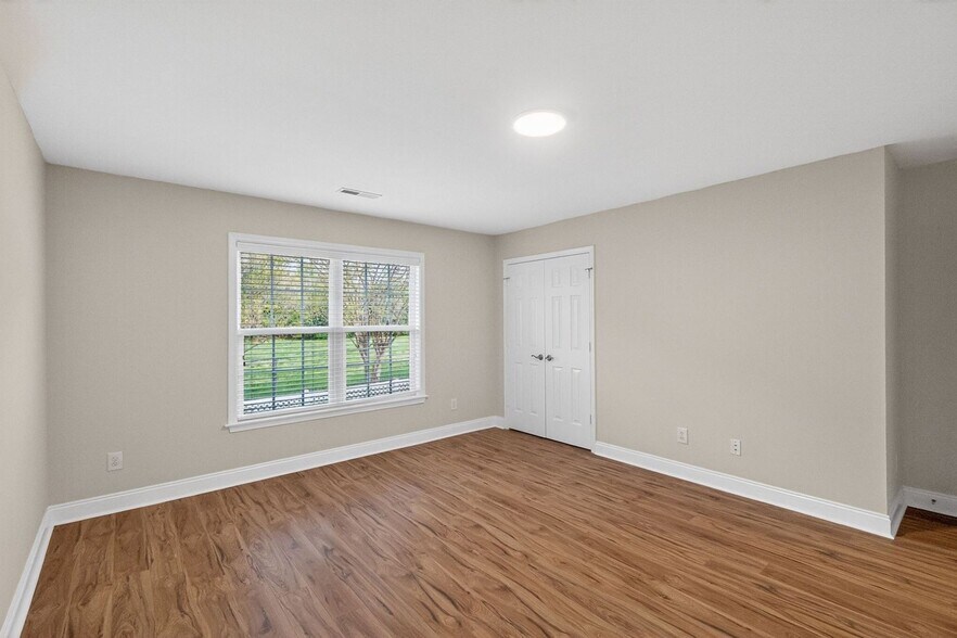 Building Photo - 124 Quality Dr