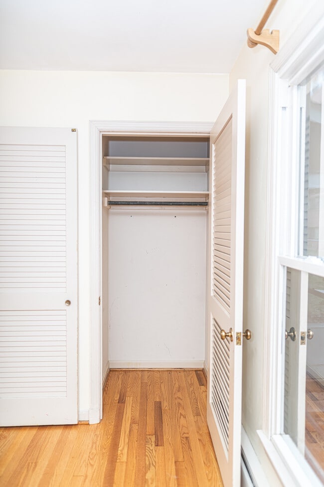 Building Photo - 116 N Union Ave