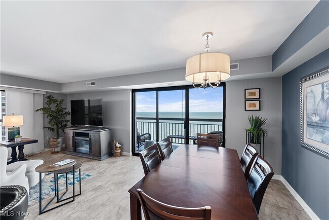 Building Photo - 12550 Lake Ave