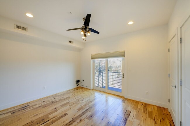 Building Photo - Great 1BR in Columbia Heights