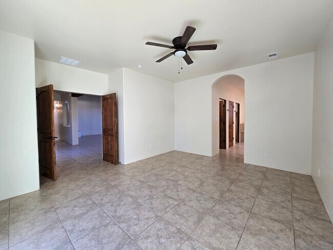 Building Photo - 12 Pinon Doblado