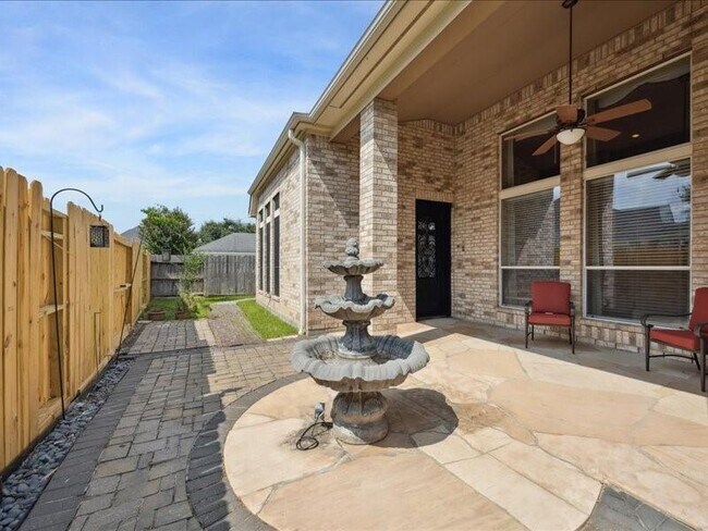 Building Photo - 1603 Lake Charlotte Ln