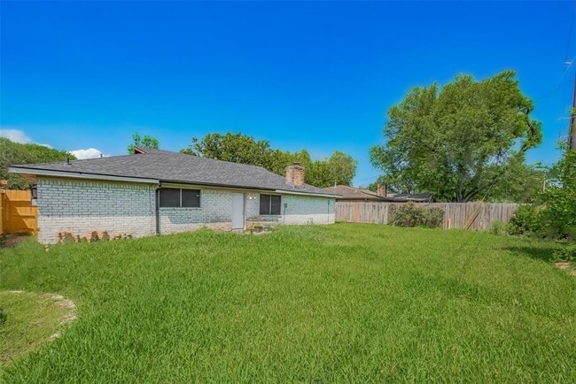 Building Photo - 9922 Carlow Ln