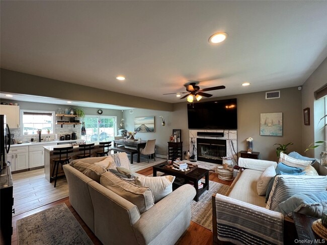 Building Photo - 30 Lewis Rd