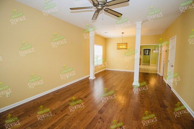 Building Photo - Prelease for June 15th, 2026- 3 Bedroom, 2...