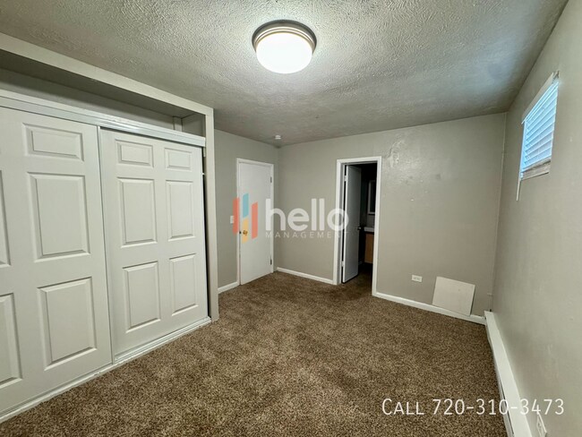 Building Photo - 1372 Zephyr St