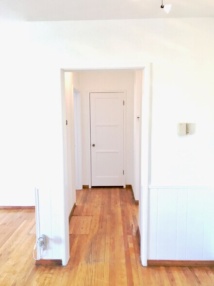 Building Photo - 17418 Califa St