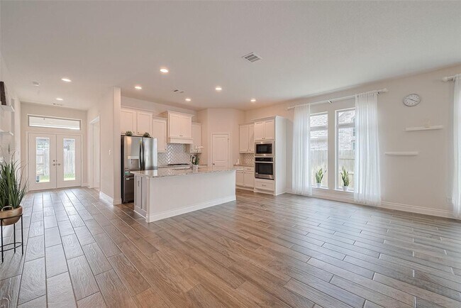 Building Photo - 6906 Montclair Colony Trl
